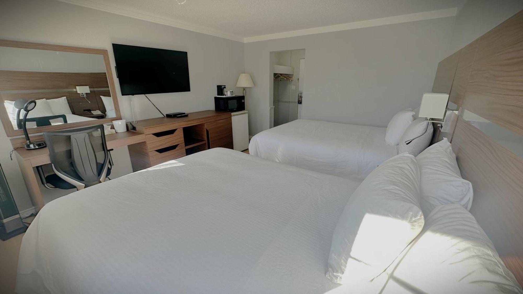 Baymont By Wyndham Edson Hotel Ngoại thất bức ảnh