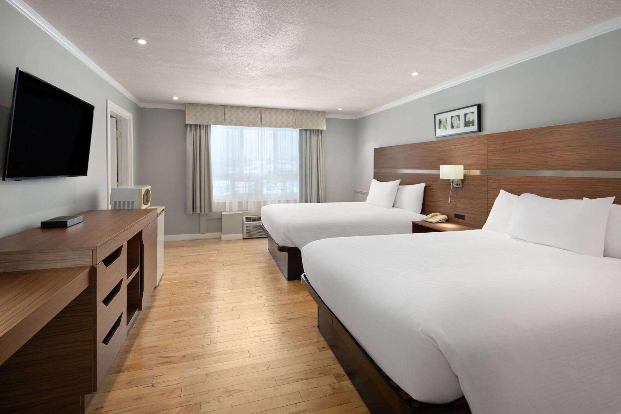 Baymont By Wyndham Edson Hotel Ngoại thất bức ảnh