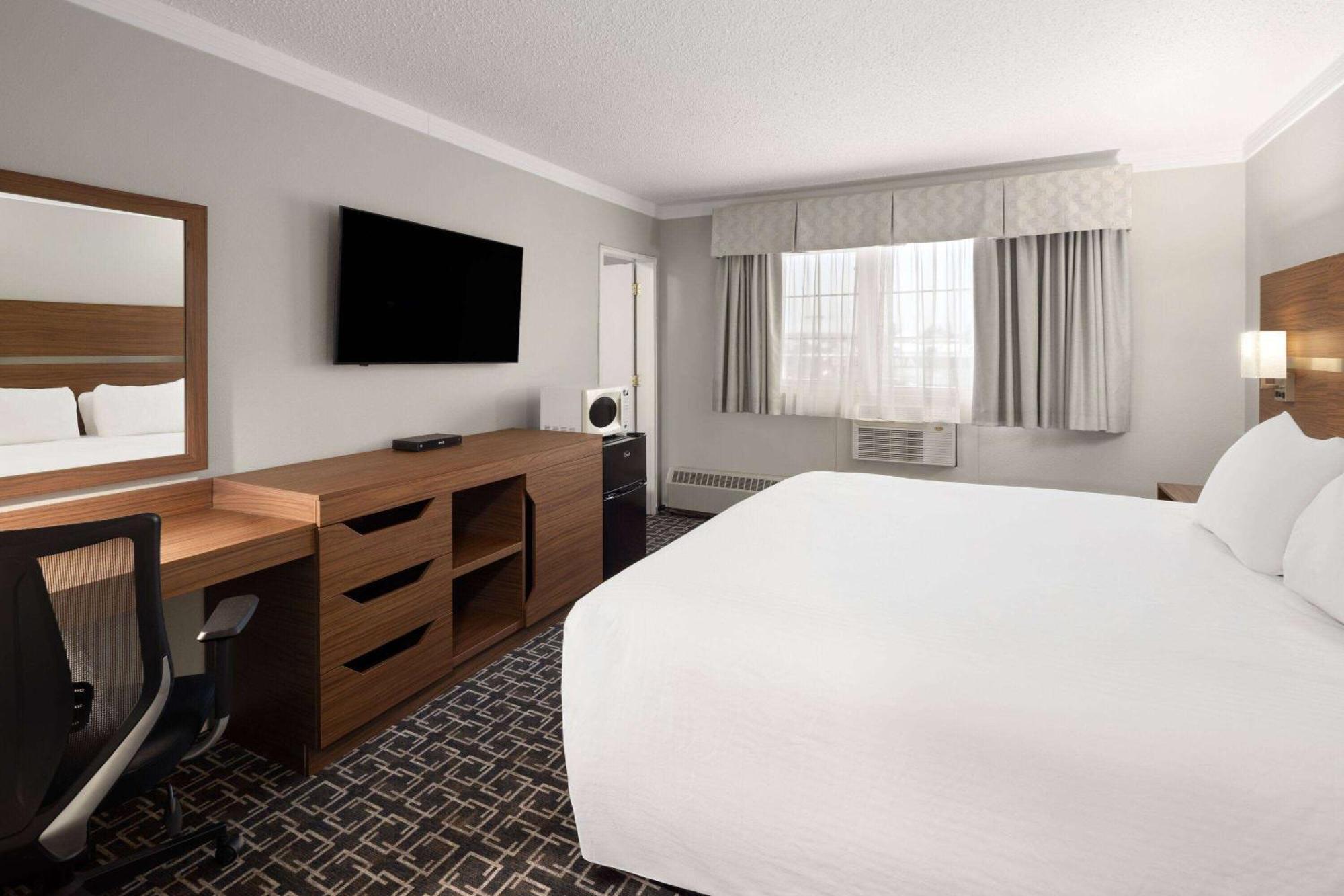 Baymont By Wyndham Edson Hotel Ngoại thất bức ảnh