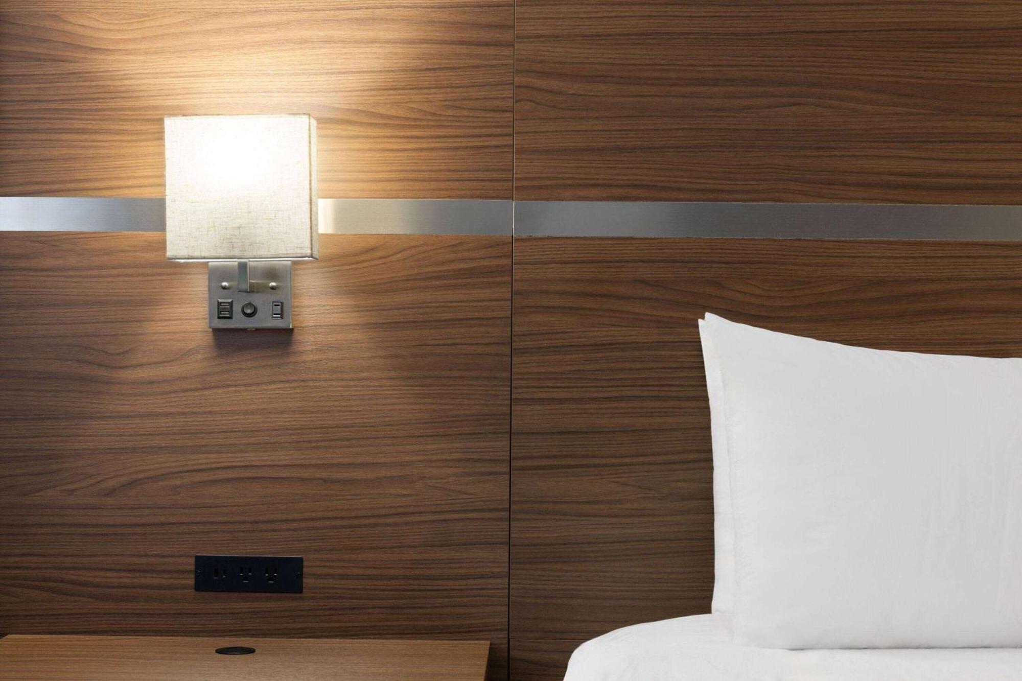 Baymont By Wyndham Edson Hotel Ngoại thất bức ảnh