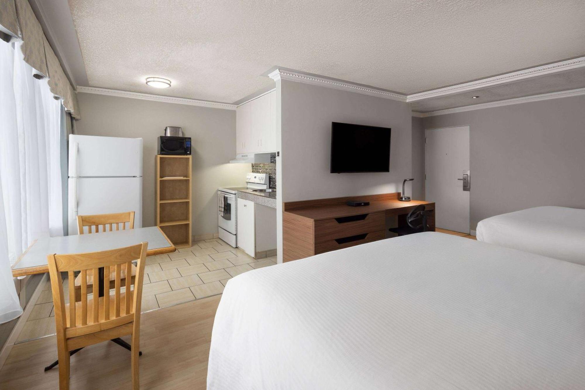 Baymont By Wyndham Edson Hotel Ngoại thất bức ảnh
