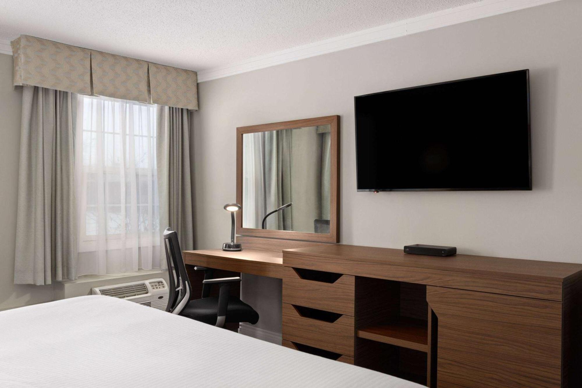 Baymont By Wyndham Edson Hotel Ngoại thất bức ảnh
