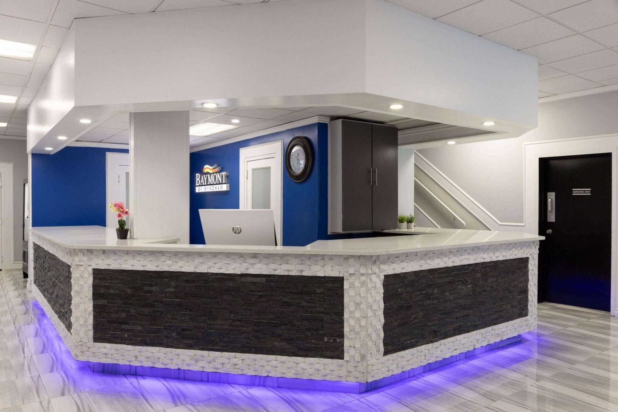 Baymont By Wyndham Edson Hotel Ngoại thất bức ảnh